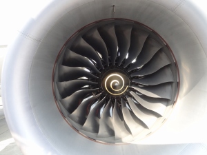 タイ航空　７８７　エンジン